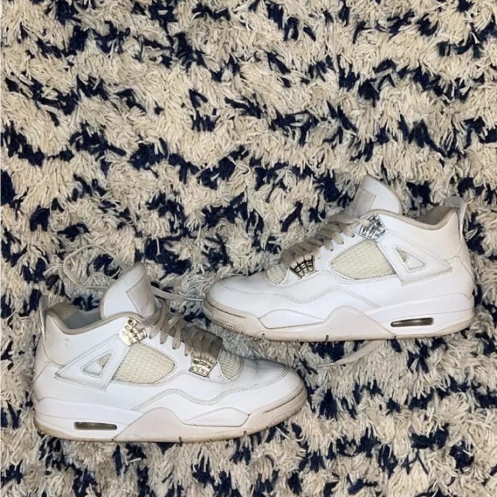 Jordan 4 White